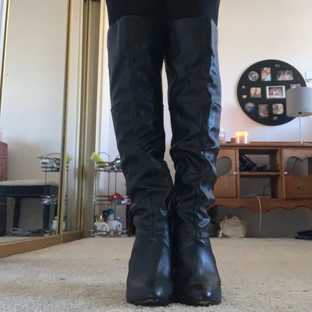 Steve Madden knee high black leather boots